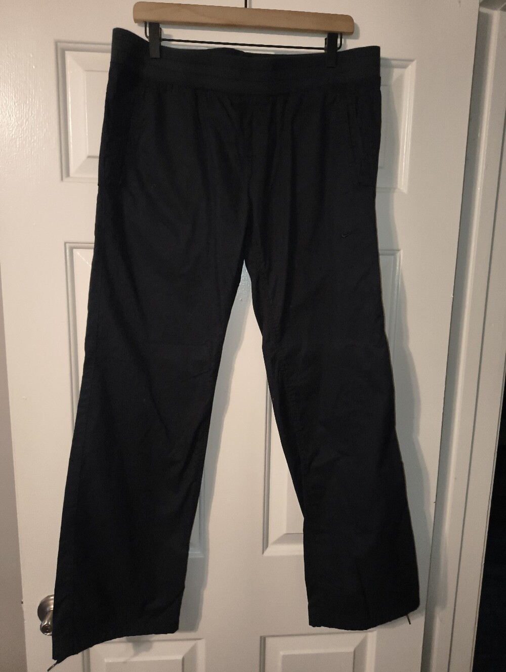 Nike Athletic Dept. Women’s Training Pants – Size L